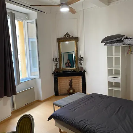 2 Pieces Haussmannien דירה