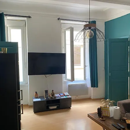 2 Pieces Haussmannien * נרבון